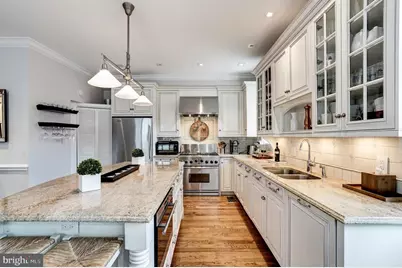 2243 NW 40th Street NW, Washington, DC 20007 - Photo 4