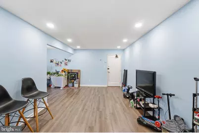 1727 28th Street SE #204, Washington, DC 20020 - Photo 1