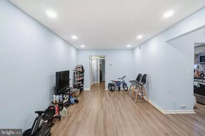 1727 28th Street SE #204, Washington, DC 20020 - Photo 2
