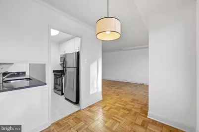 4000 Tunlaw Road NW #220, Washington, DC 20007 - Photo 18