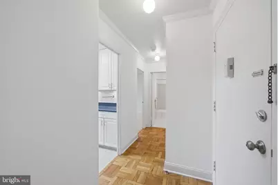 4000 Tunlaw Road NW #220, Washington, DC 20007 - Photo 10