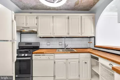 1330 New Hampshire Avenue NW #907, Washington, DC 20036 - Photo 10