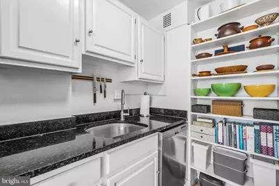 1545 18th Street NW #521, Washington, DC 20036 - Photo 12