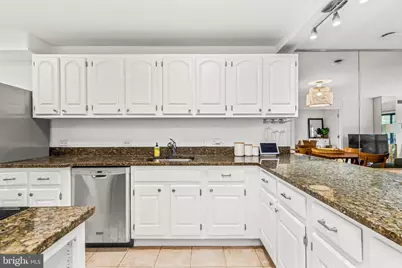 1001 26th Street NW #306, Washington, DC 20037 - Photo 6