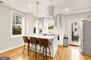 729 Roxboro Pl NW, Washington, DC 20011 - Photo 6