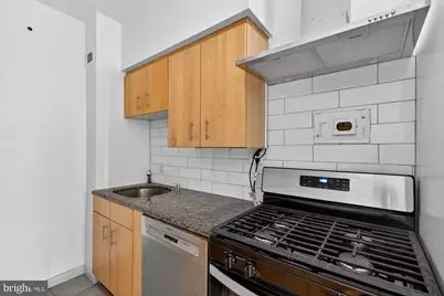 1711 Massachusetts Avenue NW #118, Washington, DC 20036 - Photo 6