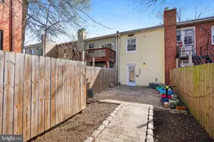 415 17th St SE, Washington, DC 20003 - Photo 28