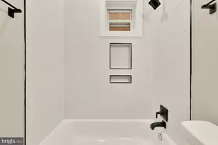 1310 Park Rd NW, Washington, DC 20010 - Photo 18