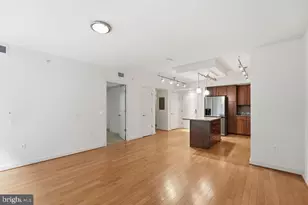 1025 1st St SE, Washington, DC 20003 - Photo 4