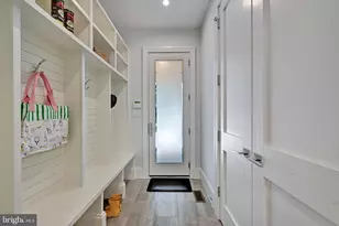 6517 Barnaby St NW, Washington, DC 20015 - Photo 32