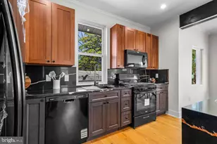 713 Croissant Pl SE, Washington, DC 20019 - Photo 8