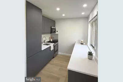 2710 Macomb Street NW #204, Washington, DC 20008 - Photo 12
