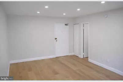 2710 Macomb Street NW #204, Washington, DC 20008 - Photo 6