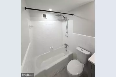 2710 Macomb Street NW #204, Washington, DC 20008 - Photo 12