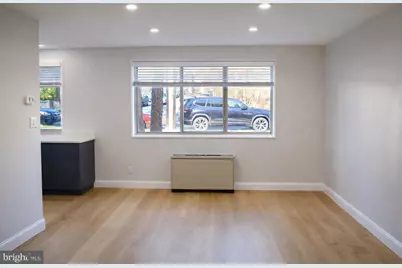 2710 Macomb Street NW #204, Washington, DC 20008 - Photo 2