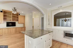 3911 Ivy Terrace Ct NW, Washington, DC 20007 - Photo 10