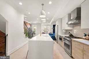 1132 Columbia Rd NW, Washington, DC 20009 - Photo 6