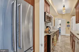 1901 Wyoming Ave NW, Washington, DC 20009 - Photo 12