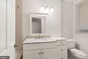 1733 20th St NW, Washington, DC 20009 - Photo 16