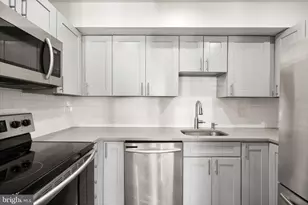 1733 20th St NW, Washington, DC 20009 - Photo 8