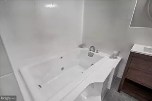 817 4th St NE, Washington, DC 20002 - Photo 24