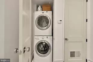 1837 Wyoming Ave NW, Washington, DC 20009 - Photo 24