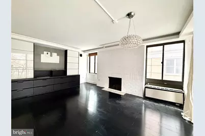 1318 22nd Street NW #203, Washington, DC 20037 - Photo 2
