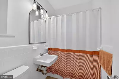 2325 42nd Street NW #104, Washington, DC 20007 - Photo 12