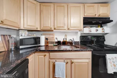 1209 6th Street NE #B, Washington, DC 20002 - Photo 2