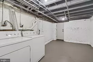 1381 North Carolina Ave NE, Washington, DC 20002 - Photo 32