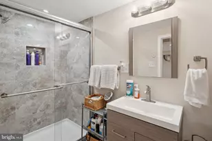 1029 G St NE, Washington, DC 20002 - Photo 12