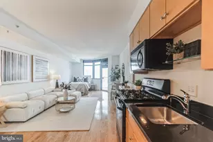 1117 10th St NW, Washington, DC 20001 - Photo 6