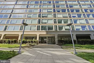 1101 3rd St SW, Washington, DC 20024 - Photo 14