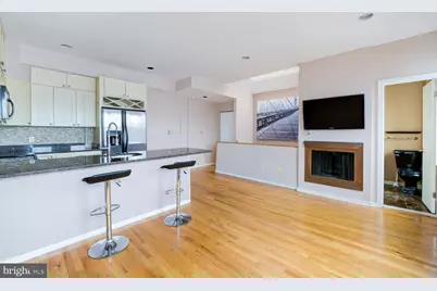 2300 18th Street NW #301, Washington, DC 20009 - Photo 8