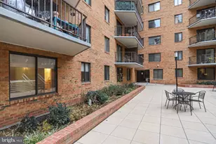 1718 P St NW, Washington, DC 20036 - Photo 12