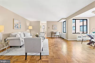 5112 Macarthur Boulevard NW #110, Washington, DC 20016 - Photo 2