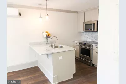 1302 E Capitol Street NE #B, Washington, DC 20003 - Photo 4