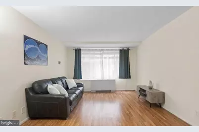 2401 H Street NW #211, Washington, DC 20037 - Photo 4