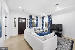 2211 Franklin St NE, Washington, DC 20018 - Photo 6