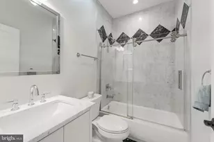648 F St NE, Washington, DC 20002 - Photo 28