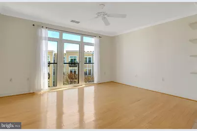 1391 Pennsylvania Avenue SE #554, Washington, DC 20003 - Photo 4