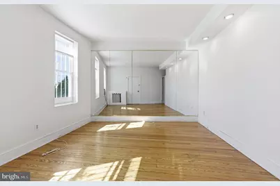 6 Barney Circle SE #1, Washington, DC 20003 - Photo 2