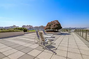 800 25th St NW, Washington, DC 20037 - Photo 32