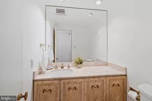 800 25th St NW, Washington, DC 20037 - Photo 20