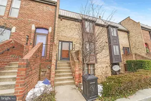 576 Brummel Ct NW, Washington, DC 20012 - Photo 2