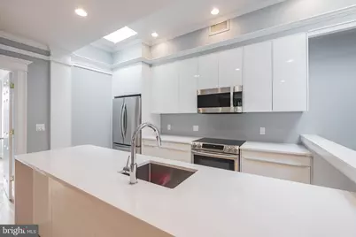 1351 Wisconsin Avenue NW #3C, Washington, DC 20007 - Photo 6