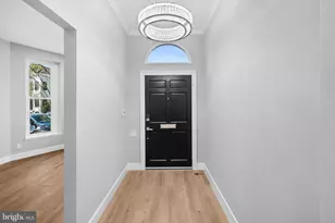 934 T St NW, Washington, DC 20001 - Photo 2