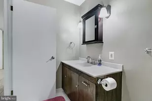 2108 48th St NW, Washington, DC 20007 - Photo 32