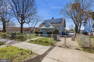 4339 Barker St SE, Washington, DC 20019 - Photo 2