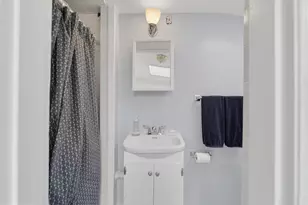 1343 30th St NW, Washington, DC 20007 - Photo 28